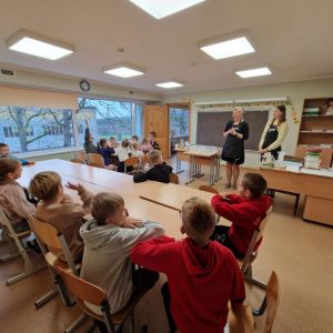 1. un 3.klases STEM nodarbība "Kas kopīgs un atšķirīgs dažādām dabas teritorijām"